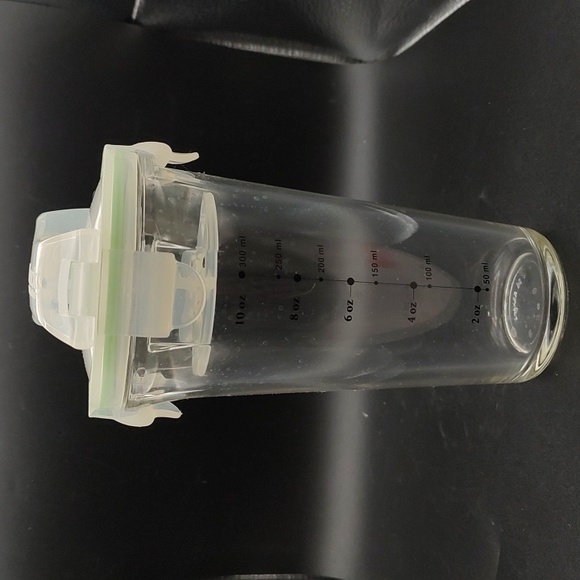 Glasslock Shaker Bottle Glass Mixing Bottle with Lid 450 ml EUC - Picture 2 of 12